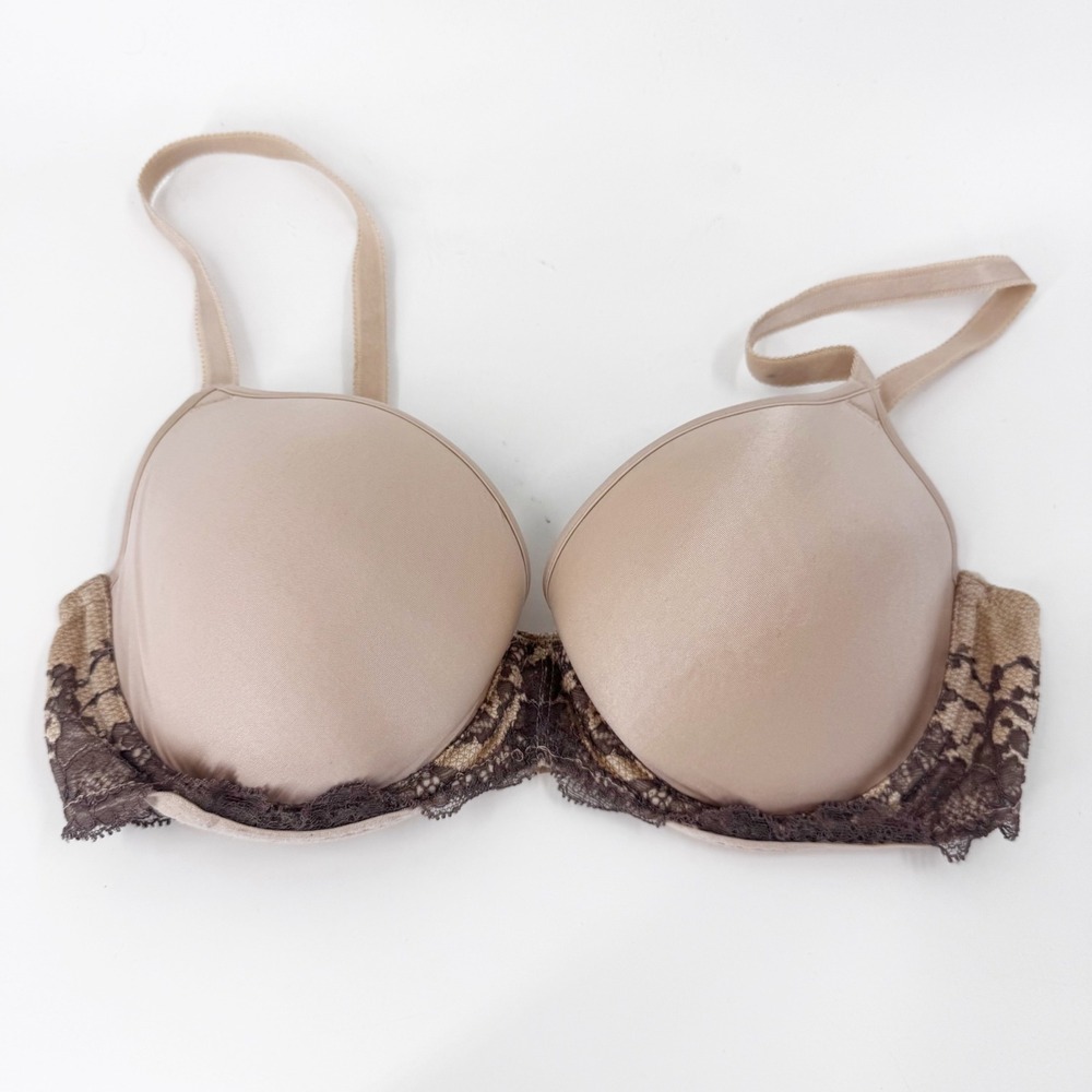 Wacoal Lace Trim Underwire Bra Beige Smooth Cups Adjustable Straps Size 32D